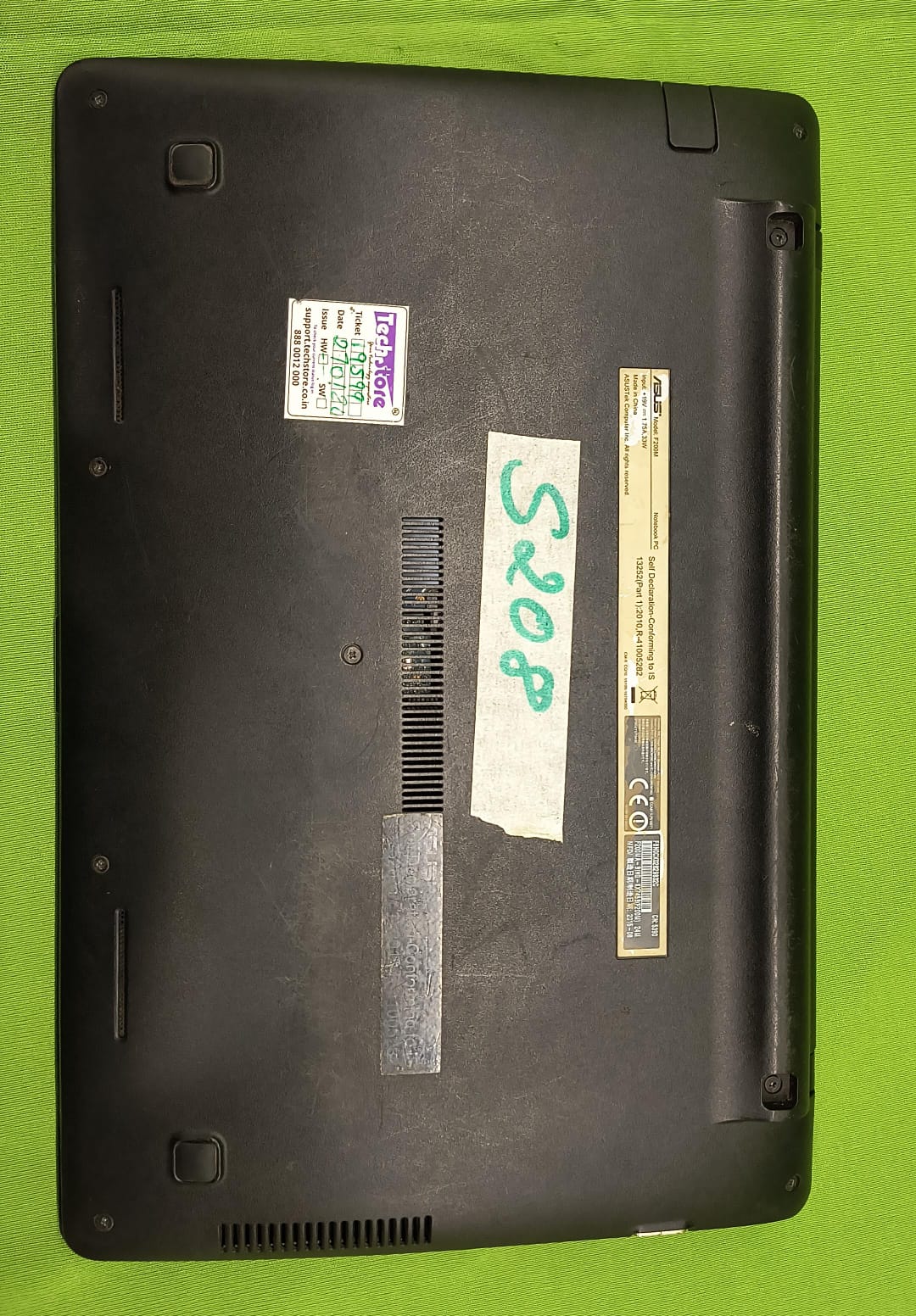 Asus F200m (S-208)