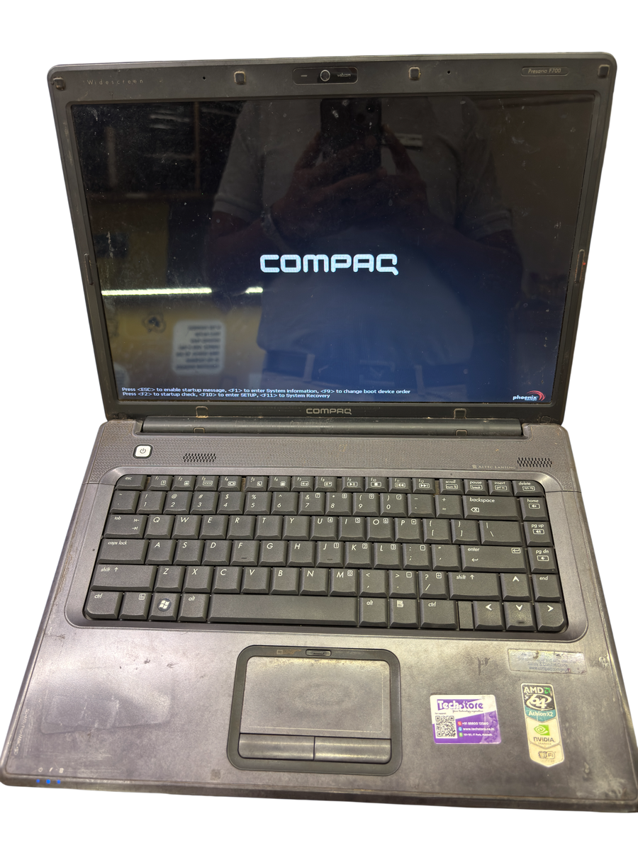 Compaq Presario F700 (S-186)