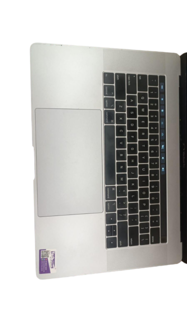 Macbook Pro A1990